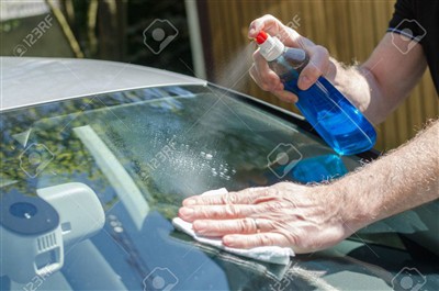 What Is The Best Thing To Clean A Windshield With? – News