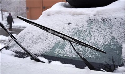 why put wipers up in snow – Knowledge