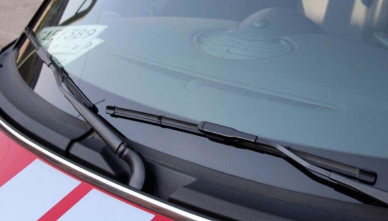 windscreen wiper