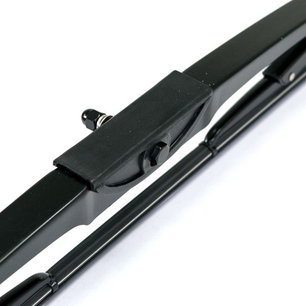 Wiper-Blade-40-Inch-for-Heavy-Commercial-Car-Close-up